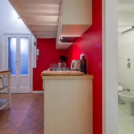 Flat In Isola De Castillia 22 Apartment