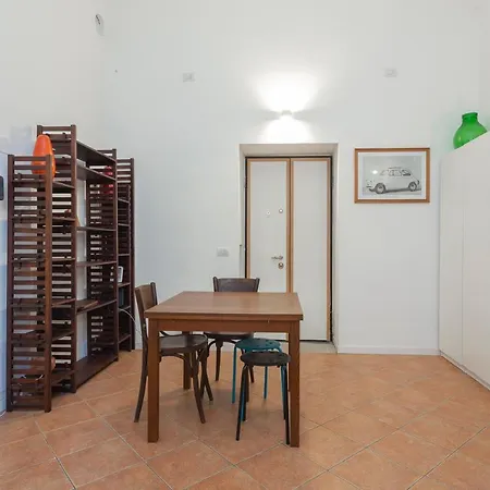 Flat In Isola De Castillia 22 Μιλάνο